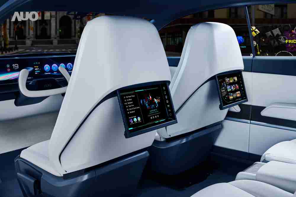 尊时凯龙将于CES 展示全新Smart Cockpit 2024，，可紧密串连使用者多元需求，，，，并革新座舱内部的应用和设计，，，，带来身历其境且引人入胜的视觉飨宴，，，满足驾乘人员的全方位体验